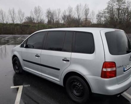 Серый Фольксваген Туран, объемом двигателя 1.6 л и пробегом 207 тыс. км за 5700 $, фото 6 на Automoto.ua