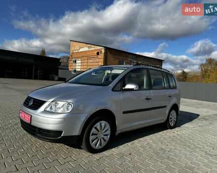 Серый Фольксваген Туран, объемом двигателя 1.6 л и пробегом 228 тыс. км за 4700 $, фото 15 на Automoto.ua