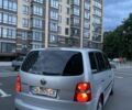 Серый Фольксваген Туран, объемом двигателя 1.6 л и пробегом 230 тыс. км за 4950 $, фото 3 на Automoto.ua
