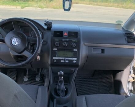 Серый Фольксваген Туран, объемом двигателя 1.6 л и пробегом 234 тыс. км за 6100 $, фото 7 на Automoto.ua