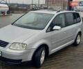 Серый Фольксваген Туран, объемом двигателя 1.9 л и пробегом 295 тыс. км за 2900 $, фото 1 на Automoto.ua