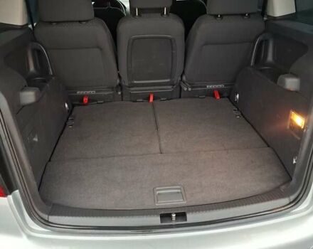 Серый Фольксваген Туран, объемом двигателя 1.6 л и пробегом 207 тыс. км за 5700 $, фото 8 на Automoto.ua