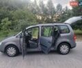 Серый Фольксваген Туран, объемом двигателя 1.6 л и пробегом 302 тыс. км за 5350 $, фото 113 на Automoto.ua