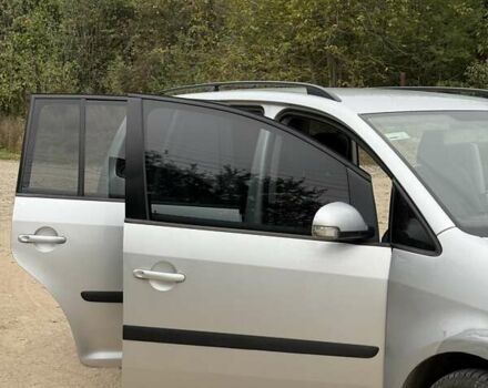 Серый Фольксваген Туран, объемом двигателя 1.9 л и пробегом 353 тыс. км за 5305 $, фото 5 на Automoto.ua