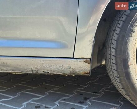 Серый Фольксваген Туран, объемом двигателя 2 л и пробегом 358 тыс. км за 4500 $, фото 10 на Automoto.ua