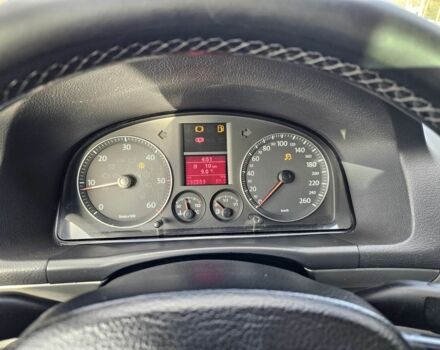 Серый Фольксваген Туран, объемом двигателя 2 л и пробегом 380 тыс. км за 2350 $, фото 14 на Automoto.ua