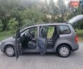 Серый Фольксваген Туран, объемом двигателя 1.6 л и пробегом 302 тыс. км за 5350 $, фото 112 на Automoto.ua