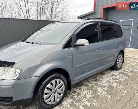 Серый Фольксваген Туран, объемом двигателя 1.9 л и пробегом 281 тыс. км за 6700 $, фото 26 на Automoto.ua