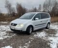 Серый Фольксваген Туран, объемом двигателя 1.6 л и пробегом 288 тыс. км за 4200 $, фото 1 на Automoto.ua