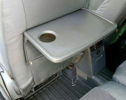 Серый Фольксваген Туран, объемом двигателя 1.6 л и пробегом 198 тыс. км за 6200 $, фото 3 на Automoto.ua