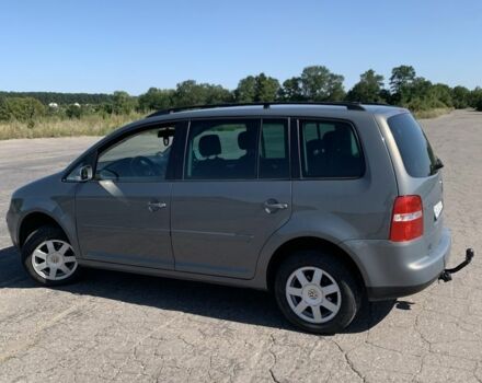 Серый Фольксваген Туран, объемом двигателя 1.6 л и пробегом 234 тыс. км за 6100 $, фото 6 на Automoto.ua