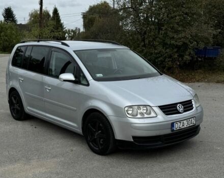 Серый Фольксваген Туран, объемом двигателя 1.9 л и пробегом 277 тыс. км за 1546 $, фото 3 на Automoto.ua