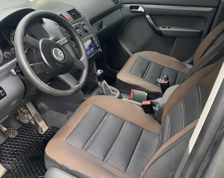 Серый Фольксваген Туран, объемом двигателя 1.6 л и пробегом 320 тыс. км за 5500 $, фото 14 на Automoto.ua