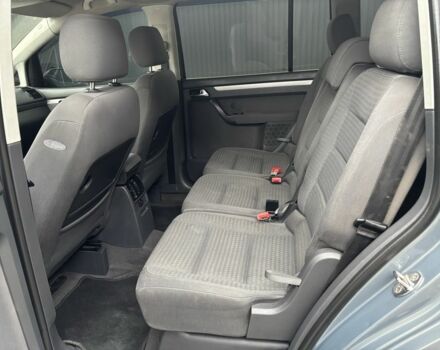 Серый Фольксваген Туран, объемом двигателя 1.9 л и пробегом 281 тыс. км за 6700 $, фото 7 на Automoto.ua