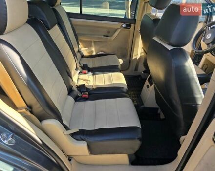 Серый Фольксваген Туран, объемом двигателя 2 л и пробегом 358 тыс. км за 4500 $, фото 26 на Automoto.ua