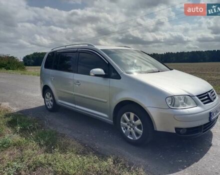 Серый Фольксваген Туран, объемом двигателя 1.6 л и пробегом 171 тыс. км за 6250 $, фото 8 на Automoto.ua