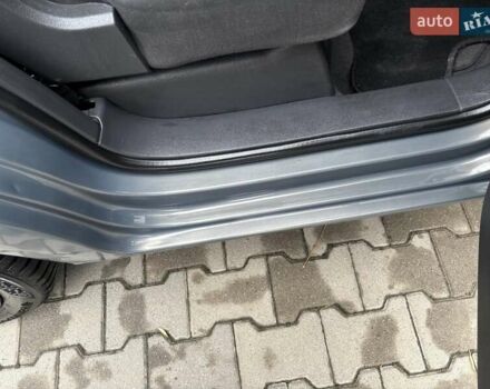 Серый Фольксваген Туран, объемом двигателя 1.9 л и пробегом 281 тыс. км за 6700 $, фото 48 на Automoto.ua