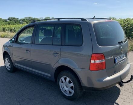 Серый Фольксваген Туран, объемом двигателя 1.6 л и пробегом 234 тыс. км за 6100 $, фото 4 на Automoto.ua