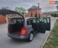 Серый Фольксваген Туран, объемом двигателя 1.6 л и пробегом 302 тыс. км за 5350 $, фото 104 на Automoto.ua
