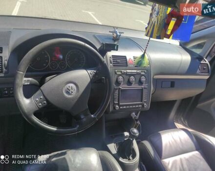 Сірий Фольксваген Туран, об'ємом двигуна 1.98 л та пробігом 211 тис. км за 4000 $, фото 18 на Automoto.ua