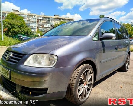 Сірий Фольксваген Туран, об'ємом двигуна 1.6 л та пробігом 280 тис. км за 5500 $, фото 5 на Automoto.ua