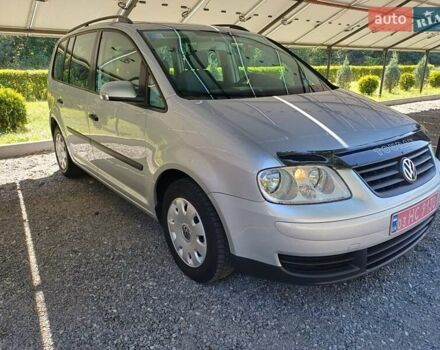 Серый Фольксваген Туран, объемом двигателя 1.6 л и пробегом 270 тыс. км за 5199 $, фото 19 на Automoto.ua