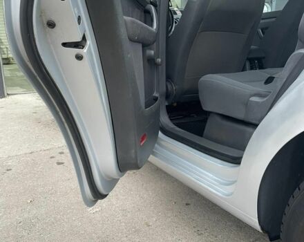 Сірий Фольксваген Туран, об'ємом двигуна 1.9 л та пробігом 330 тис. км за 2300 $, фото 17 на Automoto.ua