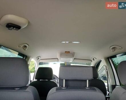 Серый Фольксваген Туран, объемом двигателя 1.6 л и пробегом 171 тыс. км за 6250 $, фото 57 на Automoto.ua