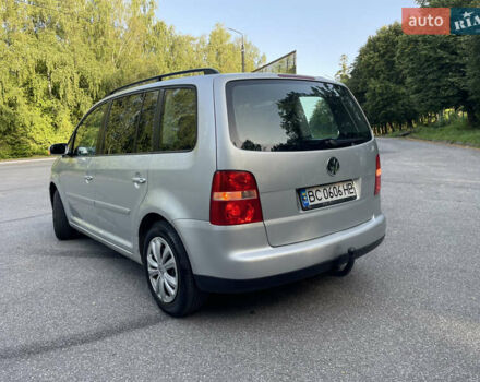 Серый Фольксваген Туран, объемом двигателя 1.98 л и пробегом 231 тыс. км за 4450 $, фото 9 на Automoto.ua