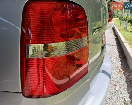 Серый Фольксваген Туран, объемом двигателя 1.6 л и пробегом 270 тыс. км за 5199 $, фото 2 на Automoto.ua