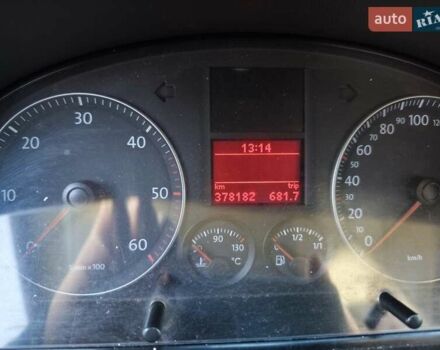 Серый Фольксваген Туран, объемом двигателя 2 л и пробегом 378 тыс. км за 2600 $, фото 5 на Automoto.ua