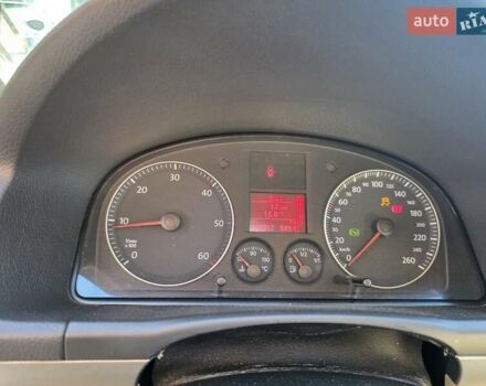 Серый Фольксваген Туран, объемом двигателя 2 л и пробегом 358 тыс. км за 4500 $, фото 35 на Automoto.ua