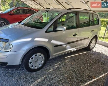 Серый Фольксваген Туран, объемом двигателя 1.6 л и пробегом 270 тыс. км за 5199 $, фото 5 на Automoto.ua