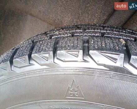 Серый Фольксваген Туран, объемом двигателя 1.6 л и пробегом 238 тыс. км за 4299 $, фото 31 на Automoto.ua