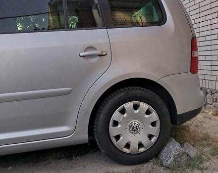 Серый Фольксваген Туран, объемом двигателя 1.9 л и пробегом 308 тыс. км за 6300 $, фото 4 на Automoto.ua