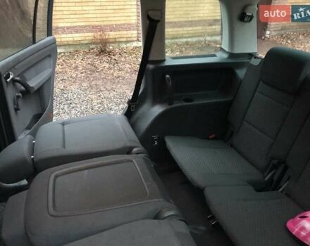 Серый Фольксваген Туран, объемом двигателя 1.6 л и пробегом 232 тыс. км за 5850 $, фото 24 на Automoto.ua