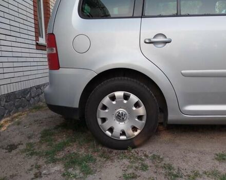 Серый Фольксваген Туран, объемом двигателя 1.9 л и пробегом 308 тыс. км за 6300 $, фото 5 на Automoto.ua