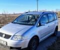 Сірий Фольксваген Туран, об'ємом двигуна 2 л та пробігом 413 тис. км за 3000 $, фото 1 на Automoto.ua