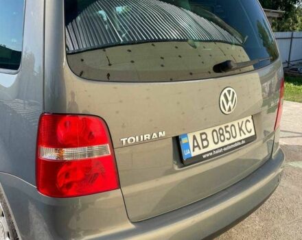 Серый Фольксваген Туран, объемом двигателя 1.6 л и пробегом 3 тыс. км за 5450 $, фото 4 на Automoto.ua