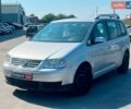 Сірий Фольксваген Туран, об'ємом двигуна 1.6 л та пробігом 245 тис. км за 4440 $, фото 1 на Automoto.ua