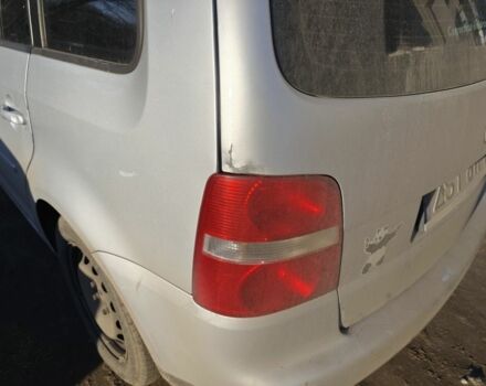 Серый Фольксваген Туран, объемом двигателя 2 л и пробегом 378 тыс. км за 2600 $, фото 17 на Automoto.ua