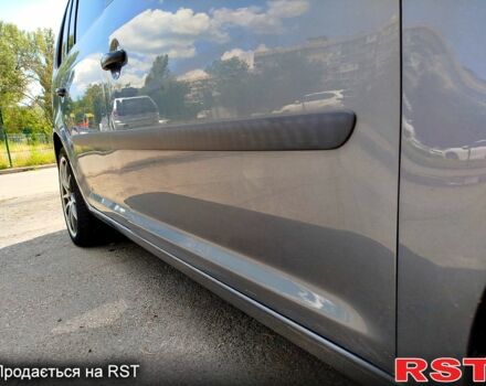 Сірий Фольксваген Туран, об'ємом двигуна 1.6 л та пробігом 280 тис. км за 5500 $, фото 4 на Automoto.ua