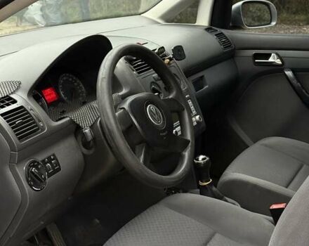 Серый Фольксваген Туран, объемом двигателя 1.9 л и пробегом 353 тыс. км за 5305 $, фото 13 на Automoto.ua