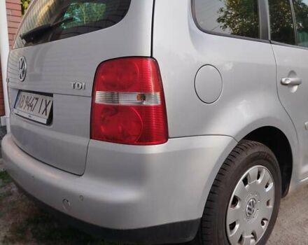 Серый Фольксваген Туран, объемом двигателя 1.9 л и пробегом 308 тыс. км за 6300 $, фото 6 на Automoto.ua