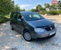 Сірий Фольксваген Туран, об'ємом двигуна 1.6 л та пробігом 259 тис. км за 5800 $, фото 1 на Automoto.ua