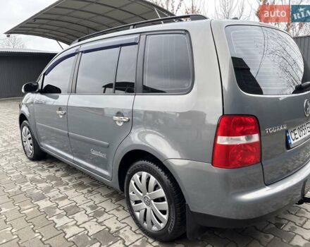 Серый Фольксваген Туран, объемом двигателя 1.9 л и пробегом 281 тыс. км за 6700 $, фото 1 на Automoto.ua