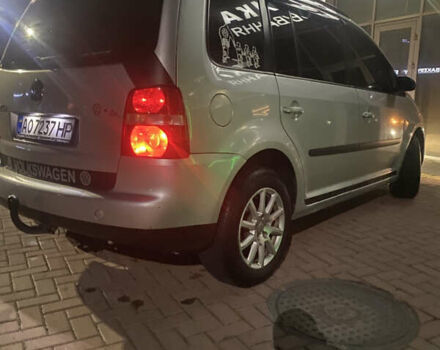 Серый Фольксваген Туран, объемом двигателя 1.97 л и пробегом 490 тыс. км за 5550 $, фото 4 на Automoto.ua