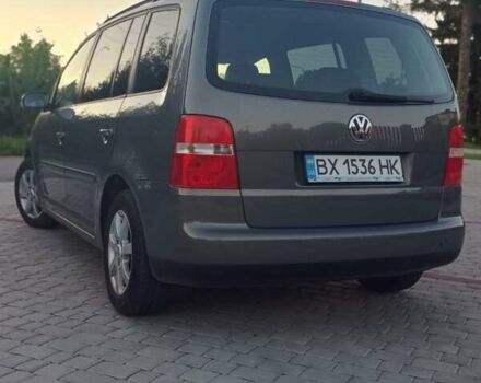 Серый Фольксваген Туран, объемом двигателя 1.98 л и пробегом 219 тыс. км за 5300 $, фото 5 на Automoto.ua