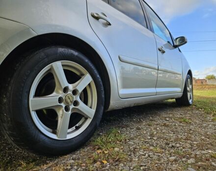 Серый Фольксваген Туран, объемом двигателя 2 л и пробегом 380 тыс. км за 2350 $, фото 4 на Automoto.ua