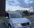 Серый Фольксваген Туран, объемом двигателя 1.6 л и пробегом 230 тыс. км за 4950 $, фото 1 на Automoto.ua